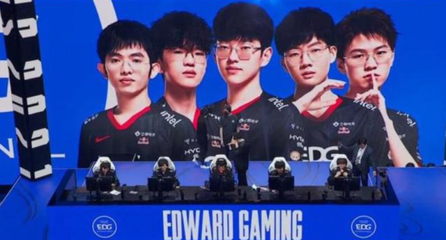 这种话语背 这种话语背